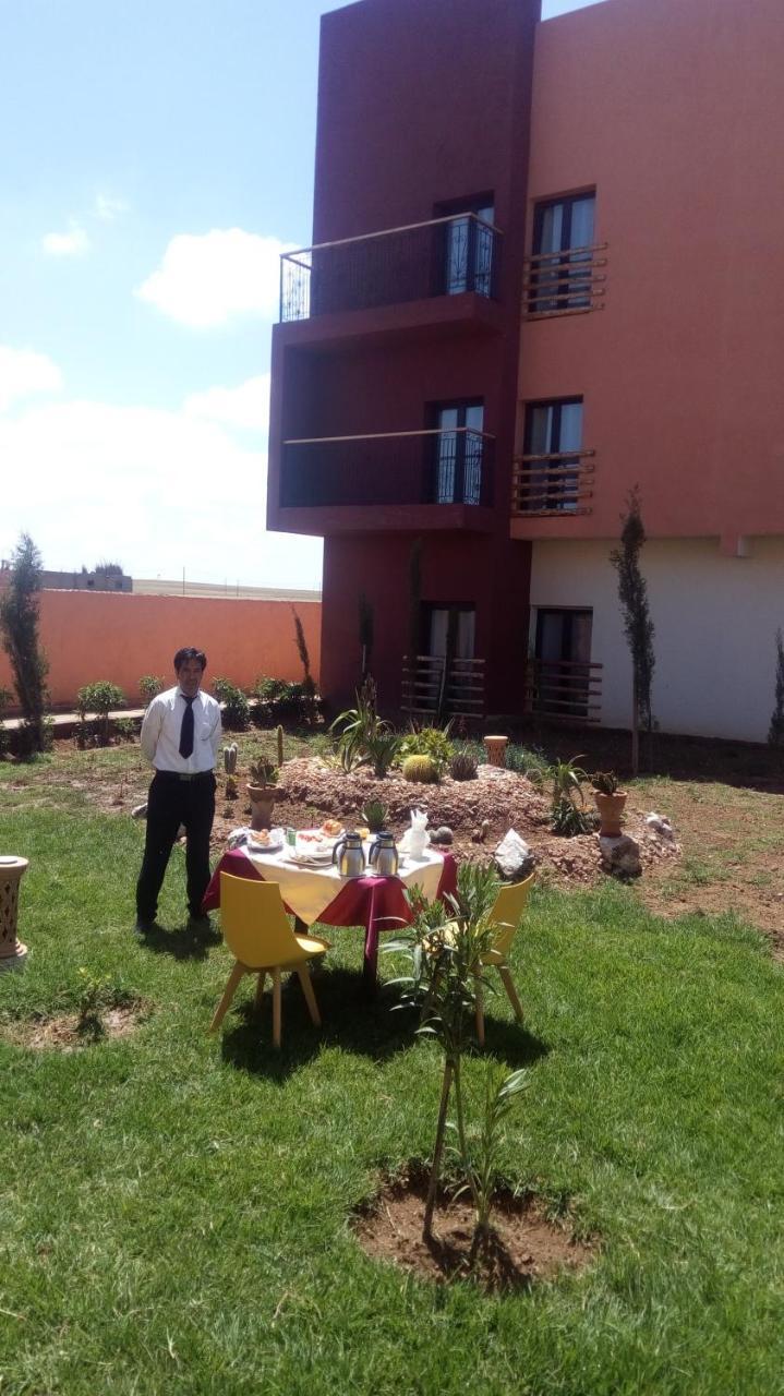 Green Cactus Hotel Benguerir Exterior photo